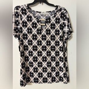 Carolyn Taylor Size Large Blouse, Black & Beige Geometric Print, Short Sleeved